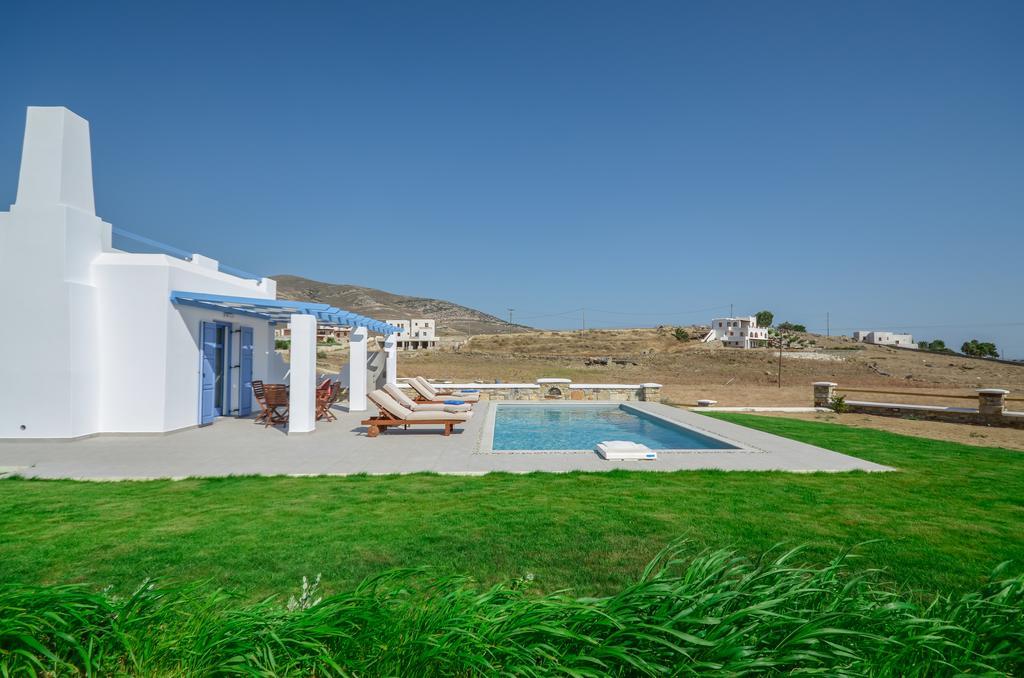 Natura Villas In Naxos มีกรีวิกลา ห้อง รูปภาพ