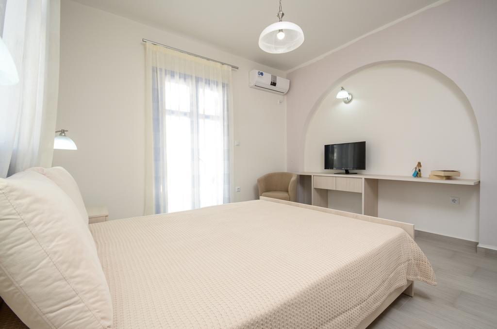 Natura Villas In Naxos มีกรีวิกลา ห้อง รูปภาพ