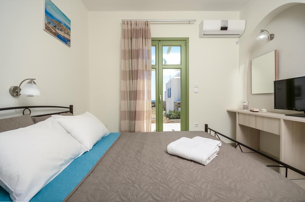 Natura Villas In Naxos มีกรีวิกลา ภายนอก รูปภาพ