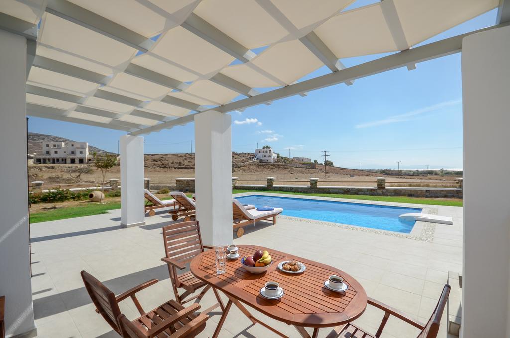 Natura Villas In Naxos มีกรีวิกลา ภายนอก รูปภาพ