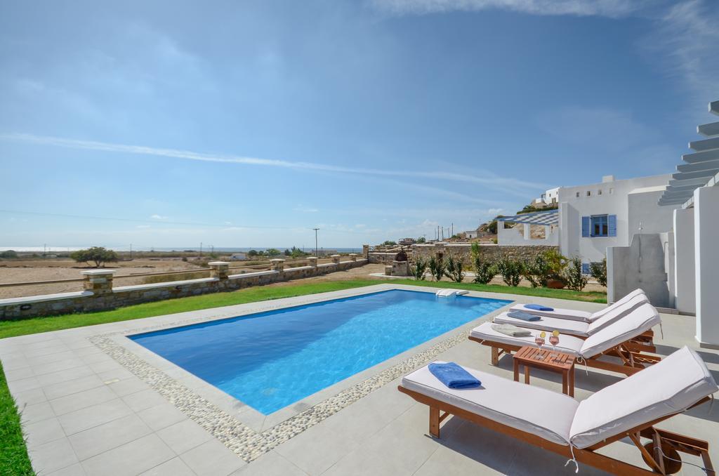 Natura Villas In Naxos มีกรีวิกลา ภายนอก รูปภาพ