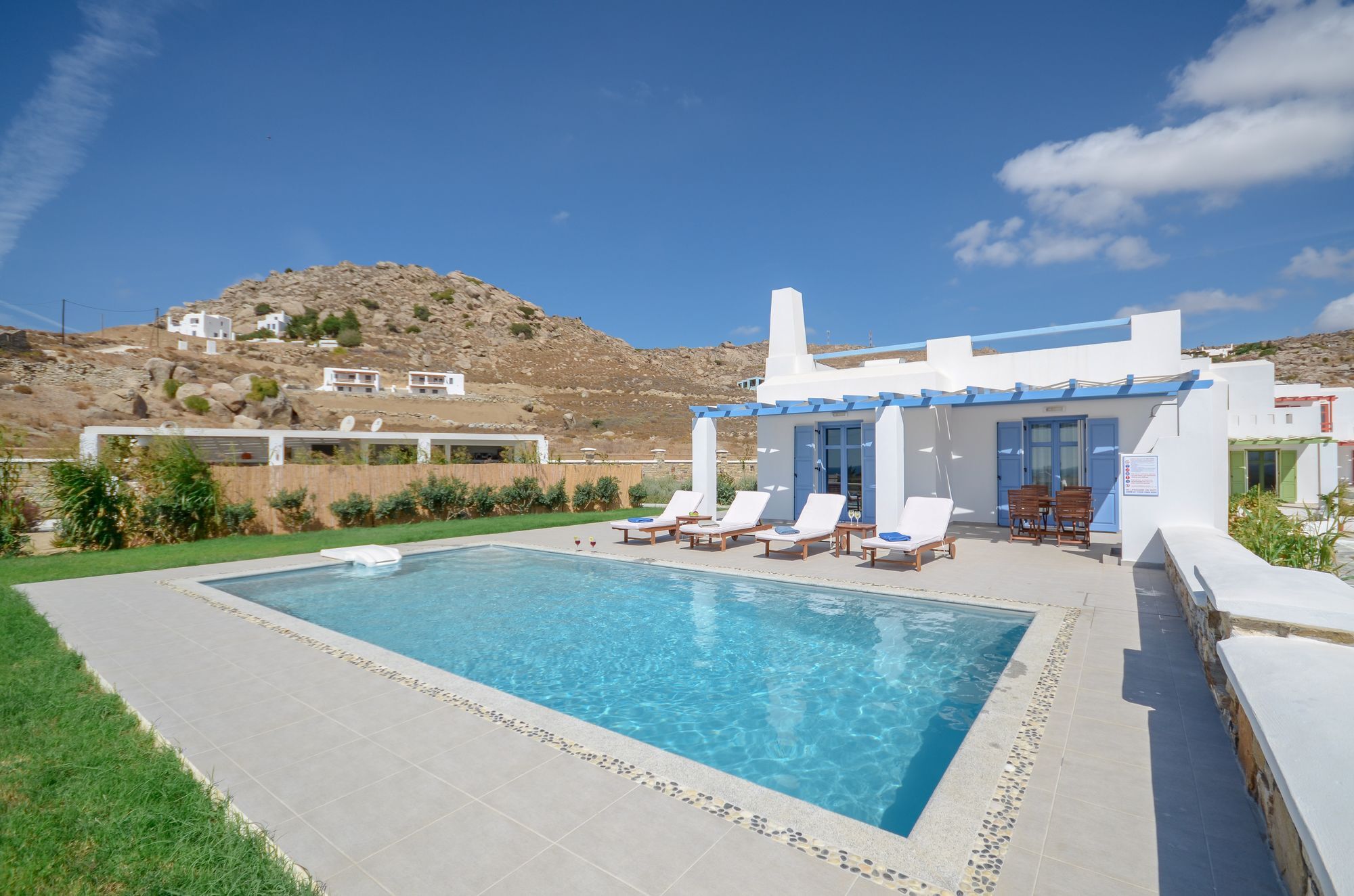 Natura Villas In Naxos มีกรีวิกลา ภายนอก รูปภาพ